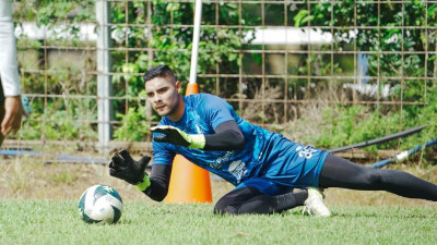 Cartaginés con la papa en la mano 