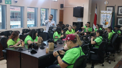  Estudiantes del Centro de Educación Especial visitaron instalaciones ...