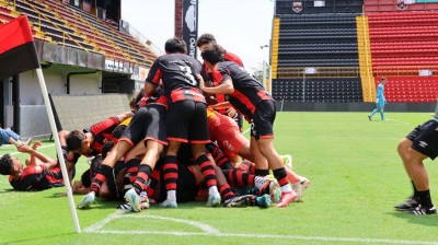 Futuras promesas del balompié tico buscan la gloria
