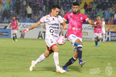 Con corazón y garra, Cartaginés remonta y salva un empate épico ante...