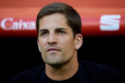 Ex DT de la Sele hace un llamado de atención a la FEDEFUTBOL