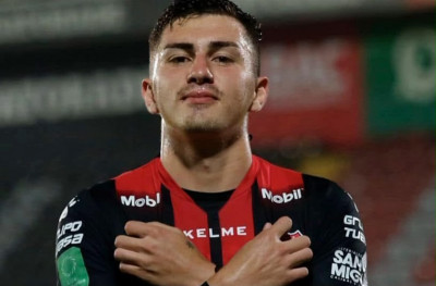 EL FUTURO DE FAERRÓN LEJOS DE ALAJUELENSE