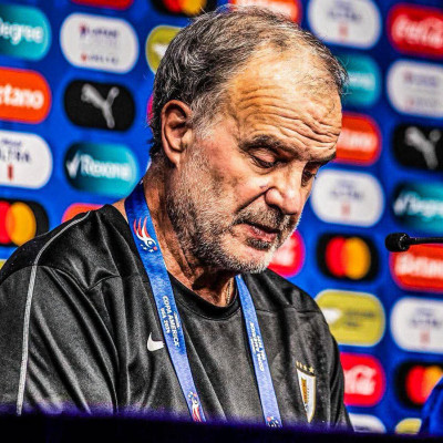 BIELSA VUELVE A DISPARAR Y CUESTIONA LOS CAMBIOS EN EL FÚTBOL MODERNO