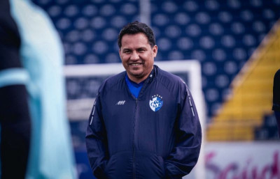 Villatoro no descarta más refuerzos para Cartaginés