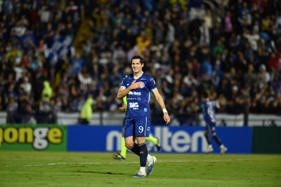 Concacaf destaca al ‘Tepa’ González tras castigar dos veces al Sap...