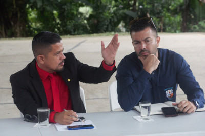 Alcalde de Turrialba visita San Joaquín de Tuis para atender solicitud...