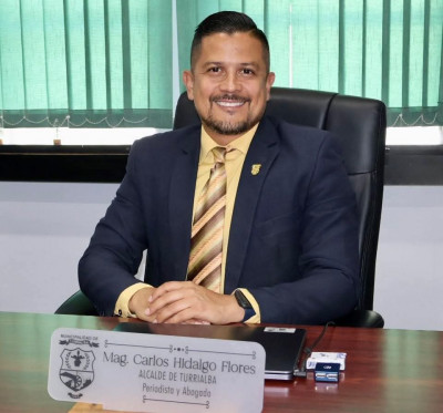 Brumoso de corazón: alcalde de Turrialba habilita albergues y le anota...