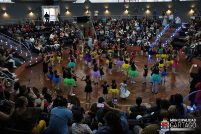 Cartago disfrutó una tarde con espectáculo de danza lleno de color y ...