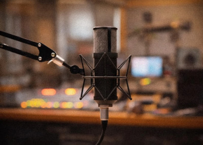 ULTIMA HORA Nuevamente las frecuencias de radio son noticia